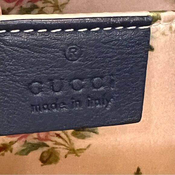 GUCCI
Denim Matelasse Embroidered Small GG Marmont Chain Shoulder Bag Blue - Picture 9 of 12